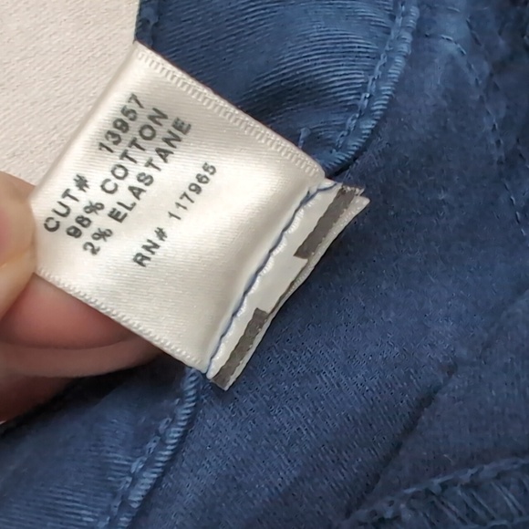 J Brand Navy Blue Midrise Vesper Capri Skinny Leg Size 28 - Picture 8 of 8